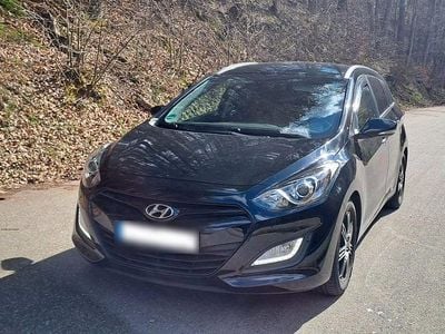 Second-hand Hyundai i30 Comfort 135 CP (99 kW) 2013 Negru Break