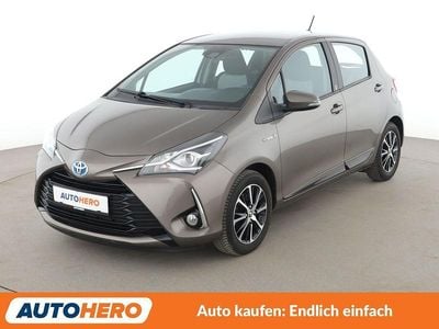 Gebraucht Toyota Yaris Hybrid Team 101 PS (74 kW) 2018 Grau Kleinwagen