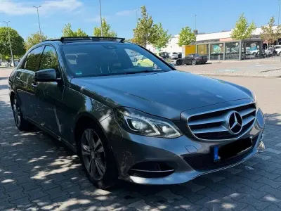 Gebraucht Mercedes E220 170 PS (125 kW) 2015 Grau Limousine