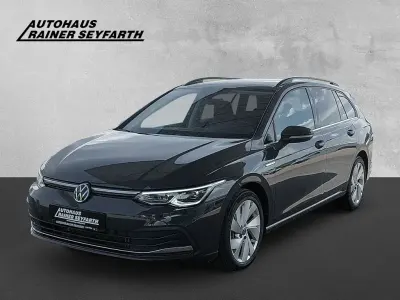 Gebraucht VW Golf VIII Style 150 PS (110 kW) 2023 Grau Kombi