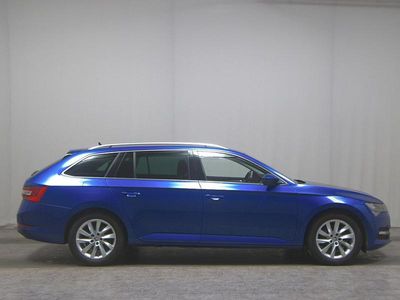 Gebraucht Skoda Superb Ambition 200 PS (147 kW) 2022 Blau Kombi