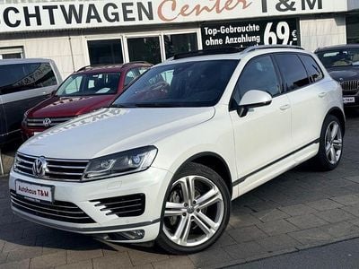 Oryxweiss (metallic) Gebraucht 2016 VW Touareg Individual SUV | 23.999 € (Etwas zu teuer)