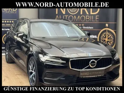 Gebraucht Volvo V60 Core 197 PS (144 kW) 2023 Schwarz Kombi