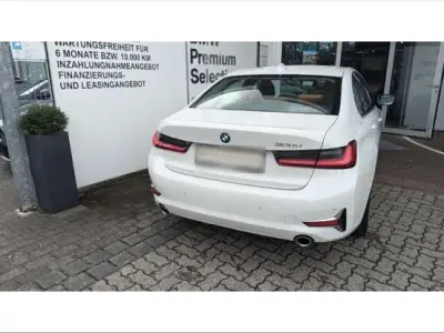 Gebraucht BMW 320 Luxury Line 190 PS (139 kW) 2021 Weiß Limousine