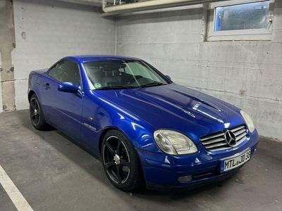 Gebraucht Mercedes SLK230 193 PS (141 kW) 1998 Blau Cabrio