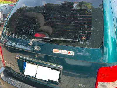 Gebraucht Kia Carnival 185 PS (136 kW) 2005 Grün Van / Kleinbus
