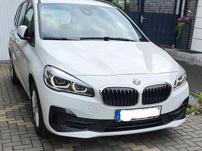 Gebraucht BMW 216 Gran Tourer Advantage 116 PS (85 kW) 2018 Weiß Van / Kleinbus
