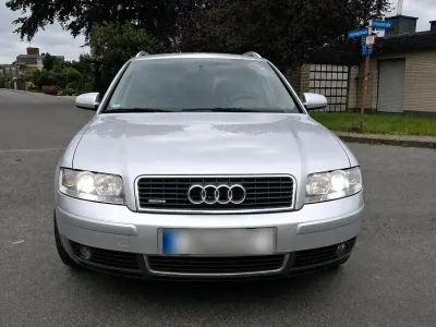 Gebraucht Audi A4 S-Line 220 PS (161 kW) 2001 Silber Kombi