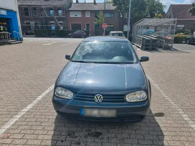 Gebraucht VW Golf IV 102 PS (75 kW) 2001 Grau Limousine