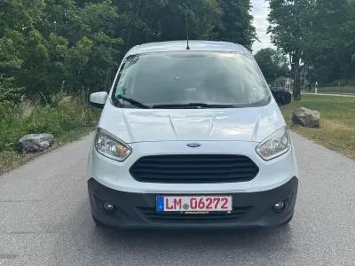 Gebraucht Ford Transit Trend 101 PS (74 kW) 2016 Weiß Van
