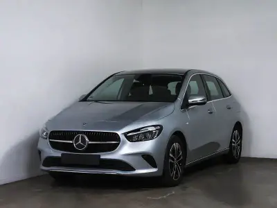 Używany Mercedes B250e Progressive 163 KM (119 kW) 2025 Srebrny Minivan
