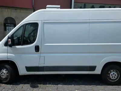 Gebraucht Peugeot Boxer 131 PS (96 kW) 2017 Weiß Van