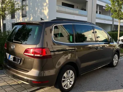 Gebraucht VW Sharan 150 PS (110 kW) 2018 Braun Van / Kleinbus