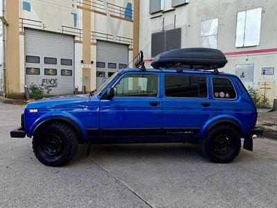 Gebraucht Lada Urban 83 PS (61 kW) 2018 Blau SUV