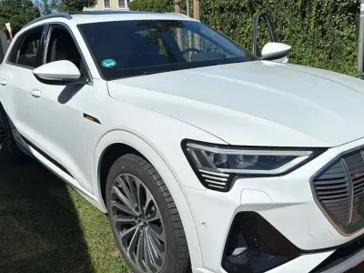 Gebraucht Audi e-tron S-Line 242 kW (330 PS) 2020 Weiß SUV