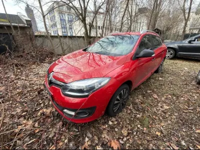 Gebraucht Renault Mégane III 110 PS (80 kW) 2014 Rot Limousine