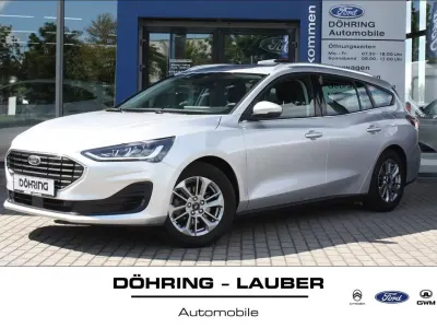 Gebraucht Ford Focus Titanium 125 PS (91 kW) 2024 Moondust silver Kombi