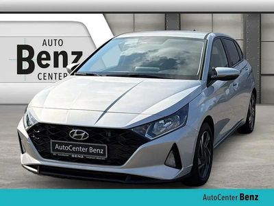 Gebraucht Hyundai i20 Trend 120 PS (88 kW) 2023 Silber Kleinwagen