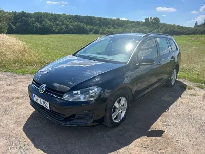 Gebraucht VW Golf VII Comfortline 105 PS (77 kW) 2014 Schwarz Kombi