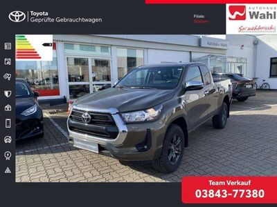 gebraucht Toyota HiLux 2.8 D4-D Extra Cab Comfort 4x4 SHZ AHK