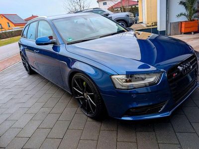 Blau Gebraucht 2012 Audi A4 Ambiente Kombi | 9.500 € (Etwas zu teuer)