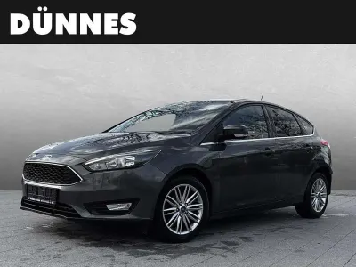 Używany Ford Focus Cool & Connect 101 KM (74 kW) 2019 Szary Sedan/Limuzyna