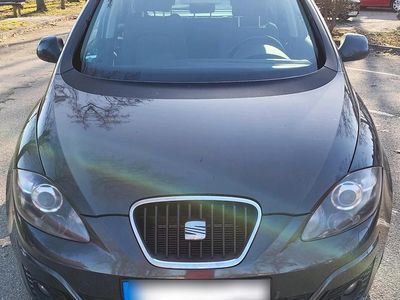 Gebraucht Seat Altea XL Style 140 PS (102 kW) 2011 Grau Van / Kleinbus