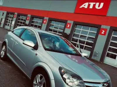 Brugt Opel Astra GTC 116 HK (85 kW) 2009 Grå Hatchback