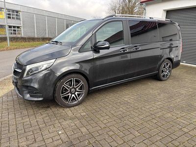 Schwarz Gebraucht 2021 Mercedes V300 Edition Van / Kleinbus | 36.900 € (Fairer Preis)