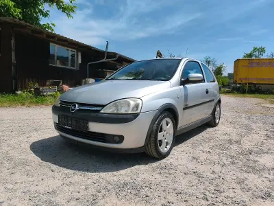 Gebraucht Opel Corsa 90 PS (66 kW) 2002 Silber Kleinwagen