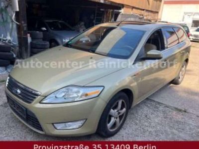 Gebraucht Ford Mondeo Ghia 131 PS (96 kW) 2008 Gold Kombi