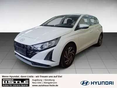 Gebraucht Hyundai i20 Trend 101 PS (74 kW) 2025 Weiß Kleinwagen