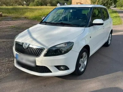 Gebraucht Skoda Fabia 86 PS (63 kW) 2015 Weiß Kleinwagen