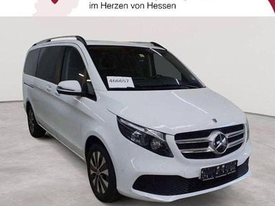 Gebraucht Mercedes V220 163 PS (119 kW) 2022 Weiß Van / Kleinbus