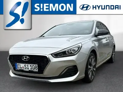 Gebraucht Hyundai i30 YES! 140 PS (102 kW) 2019 Mic (silber Limousine