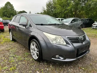 Gebraucht Toyota Avensis Edition 126 PS (92 kW) 2011 Grey metallic Kombi