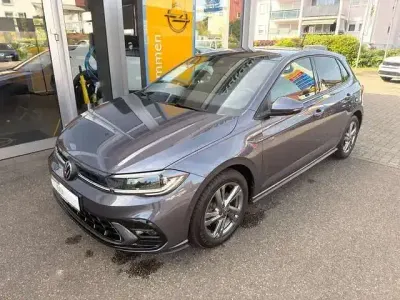 Usata VW Polo R-line 110 CV (80 kW) 2022 Grigio Utilitaria