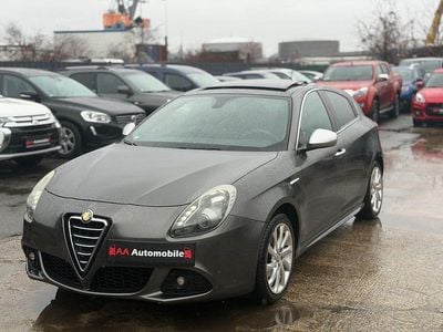 Gebraucht Alfa Romeo Giulietta Turismo 120 PS (88 kW) 2010 Grün Kleinwagen