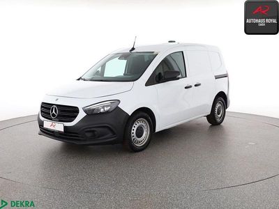 Gebraucht Mercedes Citan 112 116 PS (85 kW) 2022 Weiß Van / Kleinbus