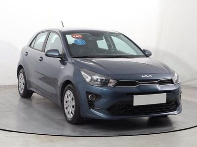 Gebraucht Kia Rio Vision 101 PS (74 kW) 2023 (eu3) smoke blue (metallic) Limousine