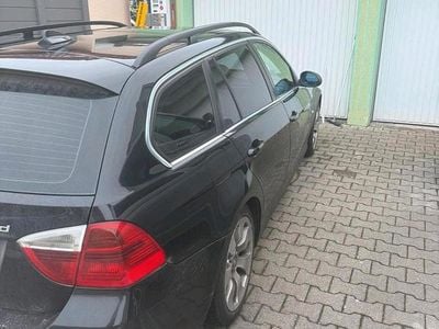 Schwarz Gebraucht 2007 BMW 330 Kombi | 4.500 € (Teuer)