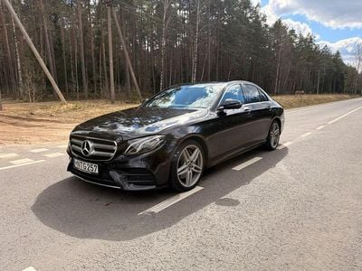 Usata Mercedes E200 AMG 150 CV (110 kW) 2018 Nero Berlina