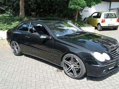 Schwarz Gebraucht 2002 Mercedes CLK320 Coupé | 7.450 € (Teuer)