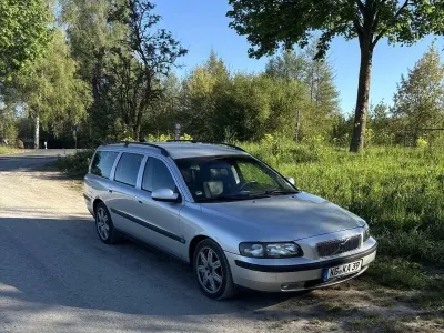 Brugt Volvo V70 Comfort 163 HK (119 kW) 2002 Sølv Stationcar