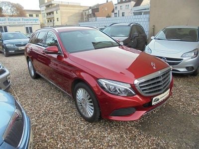 Gebraucht Mercedes C180 156 PS (114 kW) 2016 Rot Kombi