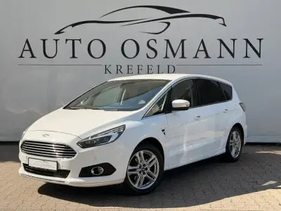 Gebraucht Ford S-MAX Titanium 241 PS (177 kW) 2018 Frostweiã Van / Kleinbus