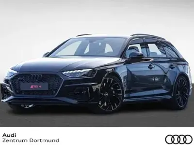 Używany Audi RS4 Sport 450 KM (330 kW) 2023 Czarny Kombi