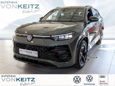 Neu VW Tayron R-line 204 PS (150 kW) 2026 Gruen SUV