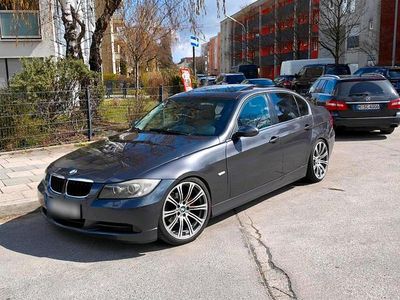 Gebraucht BMW 325 218 PS (160 kW) 2005 Grau Limousine