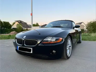 Gebraucht BMW Z4 192 PS (141 kW) 2003 Schwarz Cabrio